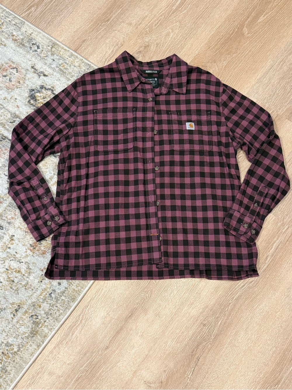 Women’s Carhartt Rugged Flex Loose Fit Midweight Flannel Long Sleeve Plaid Shirt